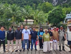 Empat Puluh Lansia di Distrik Tiplol Mayalibit Dapat Layanan Program Paitua
