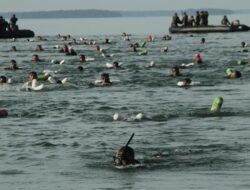 Prajurit Menart 3 Renang Laut 500 Meter & Prajurit Goura Victoria Tingkatkan Kemampuan Menembak