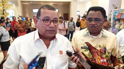Ket: Penjabat Gubernur Papua Barat Daya, Muhammad Musa'ad memberikan keterangan pers terkait tuntut Pencaker OAP di Papua Barat Daya/R4News