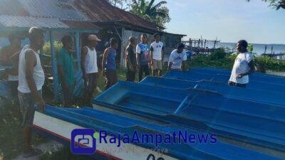 KET: Sejumlah perahu fiber bantuan Anggota DPR PBD, Syahrulah Salaten kepada sejumlah warga di Pulau Misool-Raja Ampat/dok.R4News