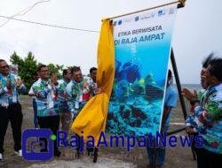 Raja Ampat Luncurkan Buku Etika Berwisata