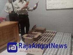 Jajaran Sat Narkoba Polres Raja Ampat Amankan Ratusan Botol Miras