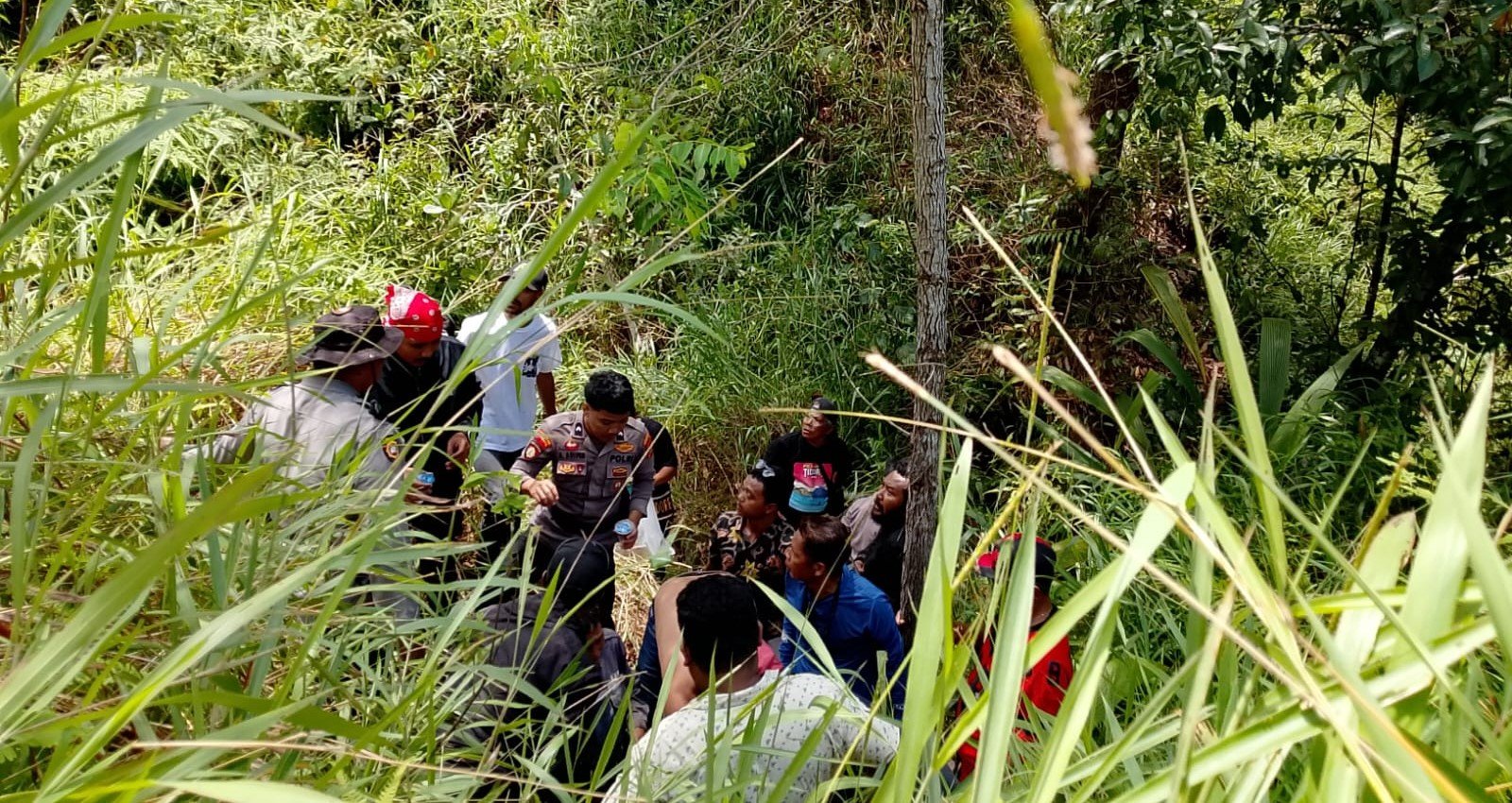 KET: Foto Saat korban ditemukan di lokasi kejadian/Ft. Doni Kumuai