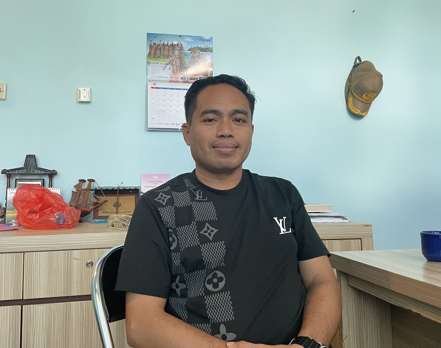 Ket: Kepala Bagian Organisasi Setda Raja Ampat, Ricardo Umkeketony salah satu anggota tim TPP Raja Ampat/Foto: Petrus Rabu