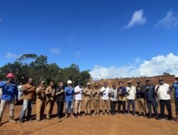 Bupati dan DPRK Raja Ampat Tinjau Tambang di Pulau Kawe: “Jaga Lingkungan dan Prioritaskan Tenaga Lokal”