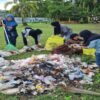 KKSS Raja Ampat Turun Tangan Bersihkan Pantai WTC: Bukan Sekadar Tinggal, Tapi Hadir Jadi Solusi