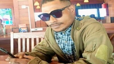 Ket: Ketua Generasi Pejuang Hak Adat Papua (GEMPHA) Provinsi Papua Barat Daya, Rojer Mambraku/foto Dony K