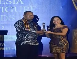 Bupati Raja Ampat Raih Penghargaan Pemimpin Paling Inovatif dalam Pelayanan Publik pada Indonesia Future Figure Award 2025