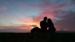 Ilustrasi (Sunset yang romantis di Kota Sorong,Papua Barat Daya/sumber: Detik Travel. Com