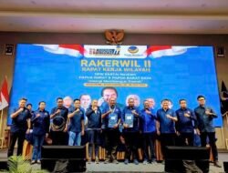 Bupati Orideko Iriano Burdam Resmi Nahkodai DPD Partai NasDem Raja Ampat