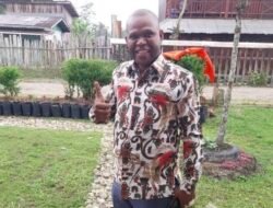 Yohanes Sitokdana: Dari Noken di Belantara ke Kursi Wakil Rakyat