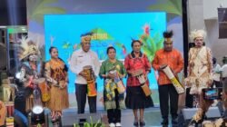 Ket: Bupati dan tokoh adat pada pembukaan festival di Plaza Sarinah/sumber foto: Suara.com