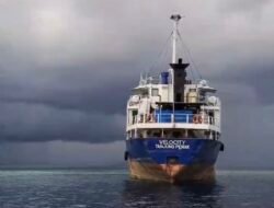 KM Velocity Diizinkan Kembali Berlayar Setelah Dua Bulan Tertahan di Raja Ampat