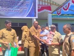 Dana Kampung Rp14 Miliar Diserahkan Terbuka, Bupati Orideko: Ini Uang Rakyat, Bukan untuk Dikorupsi