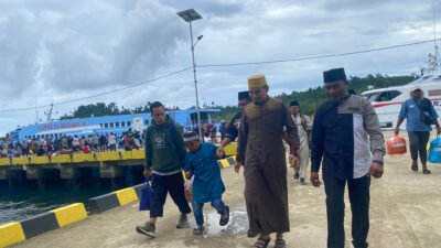 Tabliq Akbar di Masjid Agung Waisai: Ustadz H. Daeng Syawal Siap Beri Tausiyah Malam Ini