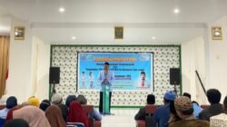 Ket: Direktur Nasional LPPTKA-BKPRMI Pusat, Ust. H. Gunawan HS memberi sambutan dalam roadshow nasional memperingati 48 tahun berdirinya BKPRMI di Raja Ampat, Selasa (26/8/25)/Foto: Aditya N