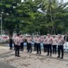 Polres Raja Ampat Kawal Sukseskan Lomba Gerak Jalan Kreasi HUT ke-80 RI