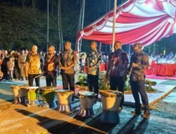 Bupati Tutup Rangkaian HUT RI ke-80 di Raja Ampat, Panitia Sampaikan Laporan Lengkap