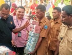 Pemda Raja Ampat Salurkan Rp 9,6 Miliar ke Tiga Distrik, Bupati: Warga Harus Saksikan Uang Mereka