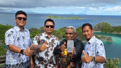 Telkomsel Bersama Kominfo Hadirkan Internet Cepat di Piaynemo, Surga Dunia Raja Ampat