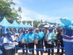 Festival Pesona Raja Ampat dan Gemarikan 2025 Resmi Dibuka, Ditandai Pemukulan Tambur Bersama