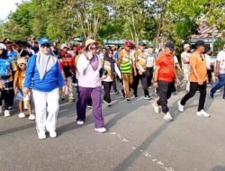 Wabup Raja Ampat Lepas Jalan Santai KORPRI Sambut HUT ke-54, Pererat Kebersamaan dan Gaya Hidup Sehat ASN