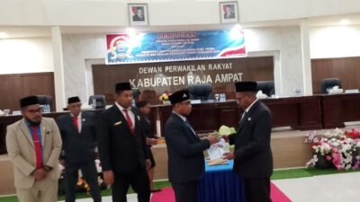 Bupati Orideko Burdam Apresiasi Sinergi DPRK–Pemkab dalam Penetapan Perda APBD 2026 Raja Ampat