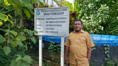 Ket: Andrian Kaiba, Kepala Bidang Budidaya Dinas Perikanan Raja Ampat/Foto: Dony Kumuai