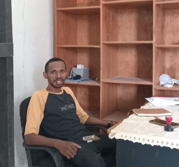 Ket: Ketua UKM IKM Nusantara Kabupaten Raja Ampat, Frits Moom / Foto: Dony Kumuai/RajaAmpatNews