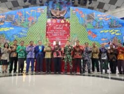 Natal Gabungan Raja Ampat 2025, Bupati Orideko Ajak Masyarakat Bersatu dan Bangkit Dukung Pembangunan Daerah