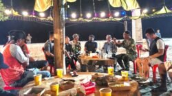 Angkringan Bema Batutun, Wujud Kedekatan Prajurit Yon TP 863/BB dengan Warga Raja Ampat di Pantai WTC