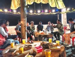 Angkringan Bema Batutun, Wujud Kedekatan Prajurit Yon TP 863/BB dengan Warga Raja Ampat di Pantai WTC