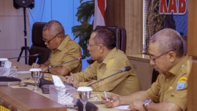 Pemkab Raja Ampat Matangkan Tindak Lanjut Audit LKPD, Sekda Tekankan OPD Harus Kooperatif
