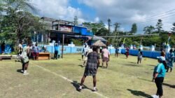 Kaum Bapak GKI Alfa Omega Waisai Meriahkan Paskah Lewat Voli Gembira Berkostum Unik