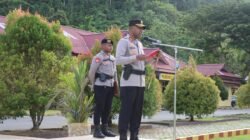 Ket: Kapolres Raja Ampat , AKBP Jems Oktovianus Tegai, S.I.K memimpil Apel Gelar Pasukan Operasi Kepolisian Terpusat Ketupat 2026, Kamis (12/3/2026)
