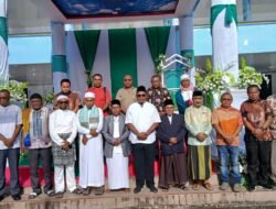 Khutbah Idul Fitri di Waisai: Hasan Makasar Ajak Umat Bangun Jembatan Kasih dan Jaga Alam Raja Ampat