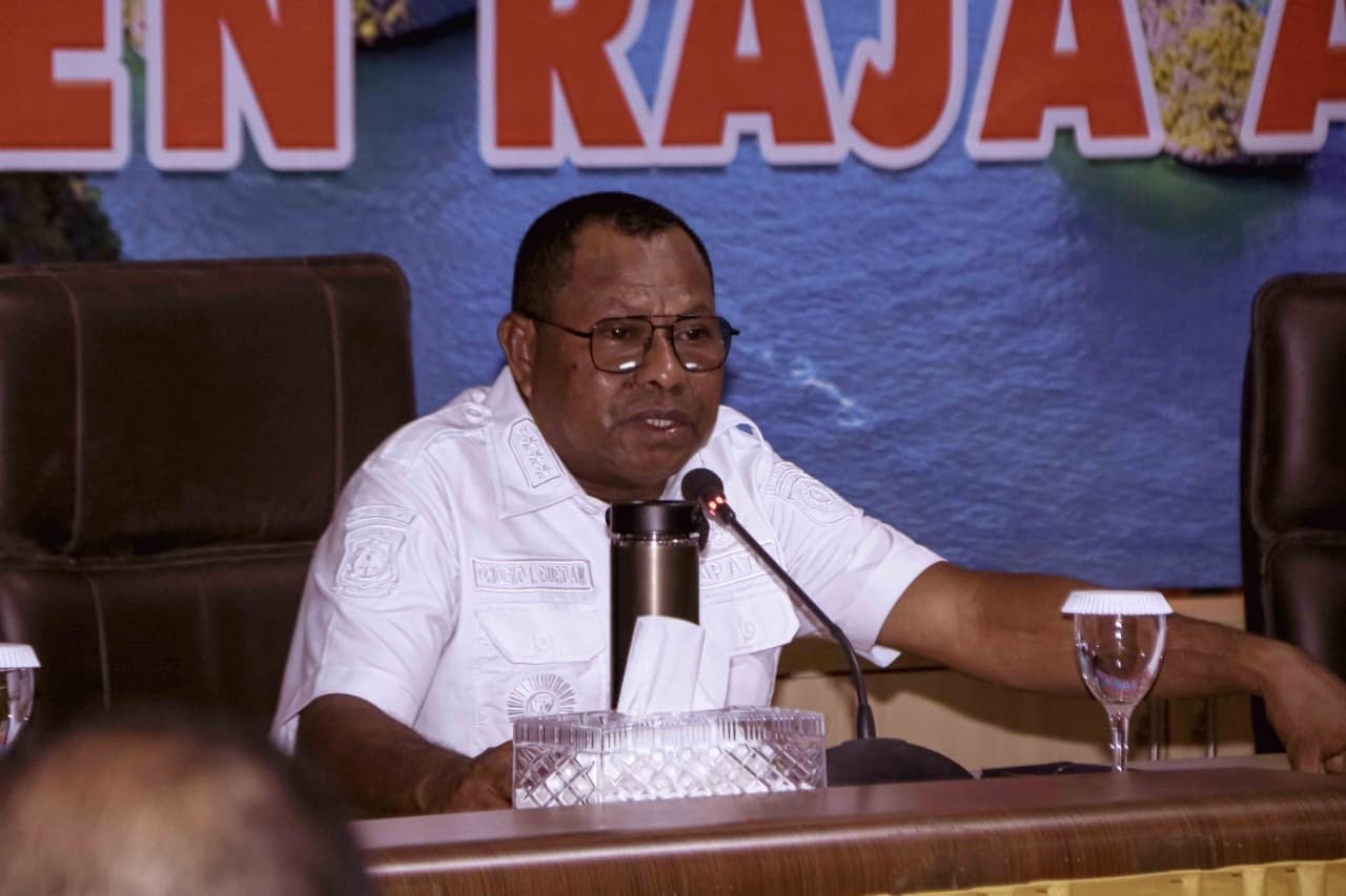 Ket: Bupati Raja Ampat, Orideko Iriano Burdam, S.IP, MM, M.Ec.Dev/Dok.RajaAmpatNews.Com