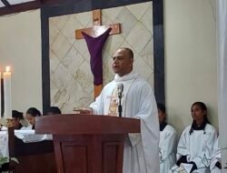 Perayaan Kamis Putih di Waisai: Umat Diajak Merenungkan Kerendahan Hati dan Pengorbanan