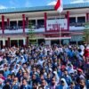 Disambut Meriah Ribuan Pelajar, Wapres Gibran Rakabuming Raka Cek Langsung Program MBG di SD Negeri 2 Waisai