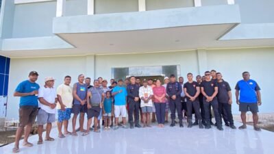Wujud Kepedulian, Brimob Raja Ampat Gelar Bakti Sosial di Gereja GKI Tasik Tiberias