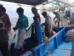 Masyarakat Kampung Kalwal Keluhkan Aktivitas Kapal Jaring di Wilayah Tangkap Tradisional
