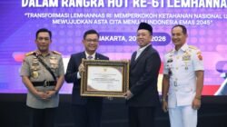 Menteri Nusron Serahkan Sertipikat Aset Lemhannas RI, Perkuat Kepastian Hukum untuk Ketahanan Nasional