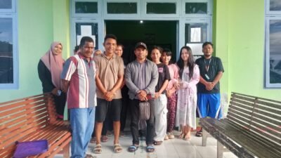 Tinjau Puskesmas dan Sekolah, Zeth Demas Sauyai Serap Aspirasi Kesehatan dan Pendidikan