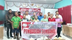 Peduli Sesama, DPC Barisan Merah Putih Raja Ampat Salurkan Sembako dan Dana Pembinaan Pemuda Gereja
