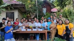 Mahasiswa KKN UGM Latih Ibu-Ibu Gereja Katolik Waisai Olah Ikan Jadi Nugget dan Otak-Otak Bernilai Ekonomi