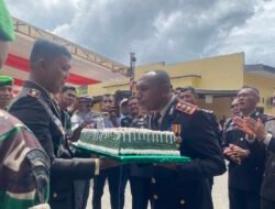Yonif TP 863/BB Beri Kejutan di HUT Bhayangkara ke-80, Wujud Nyata Soliditas TNI-Polri di Raja Ampat