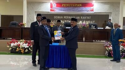 Paripurna LKPD 2025, Wakil Bupati Raja Ampat Tekankan OPD Wajib Tindak Lanjuti Masukan Fraksi