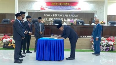 Lima Fraksi DPRK Raja Ampat Setujui Ranperda LKPD 2025, Soroti Dana Otsus hingga Pelayanan Publik