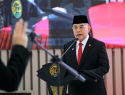 Lantik 78 Pejabat Struktural, Wamen Ossy Tekankan Pentingnya Birokrat Adaptif dan Berintegritas