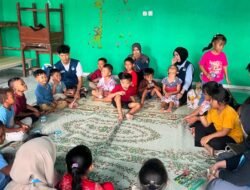 Pojok Baca Ceria KKN Posko 89 UIN Walisongo Semarang Tumbuhkan Minat Baca Anak Desa Sukorejo